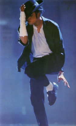 MJJ_GIRL007