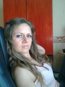 neli833